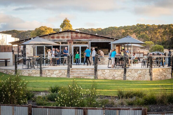 Karatta SA Pubs and Clubs