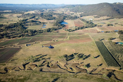 Private Helicopter Flight To Hunter Valley With A La Carte Lunch - For 2 - Pubs and Clubs 5