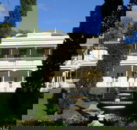 Melbourne City Tour Lifestyle of the Rich and Famous - Pubs and Clubs