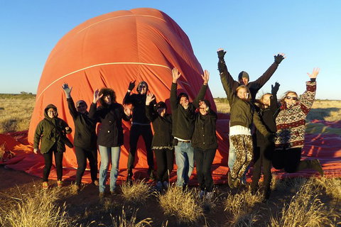 Early Morning Ballooning In Alice Springs - Pubs and Clubs 5