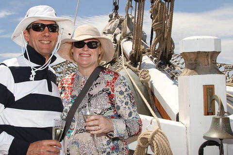 Sydney Harbour Tall Ship Afternoon Discovery Cruise - Pubs and Clubs 4