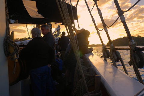 Sydney Harbour Tall Ship Afternoon Discovery Cruise - Pubs and Clubs 5