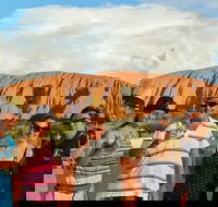 Ayers Rock Day Trip from Alice Springs Including Uluru Kata Tjuta and Sunset BBQ Dinner - Pubs and Clubs